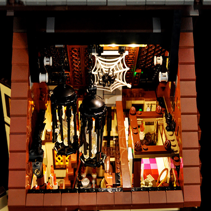 Lichtsets für Disney Hocus Pocus: Das Cottage der Sanderson-Schwestern 21341